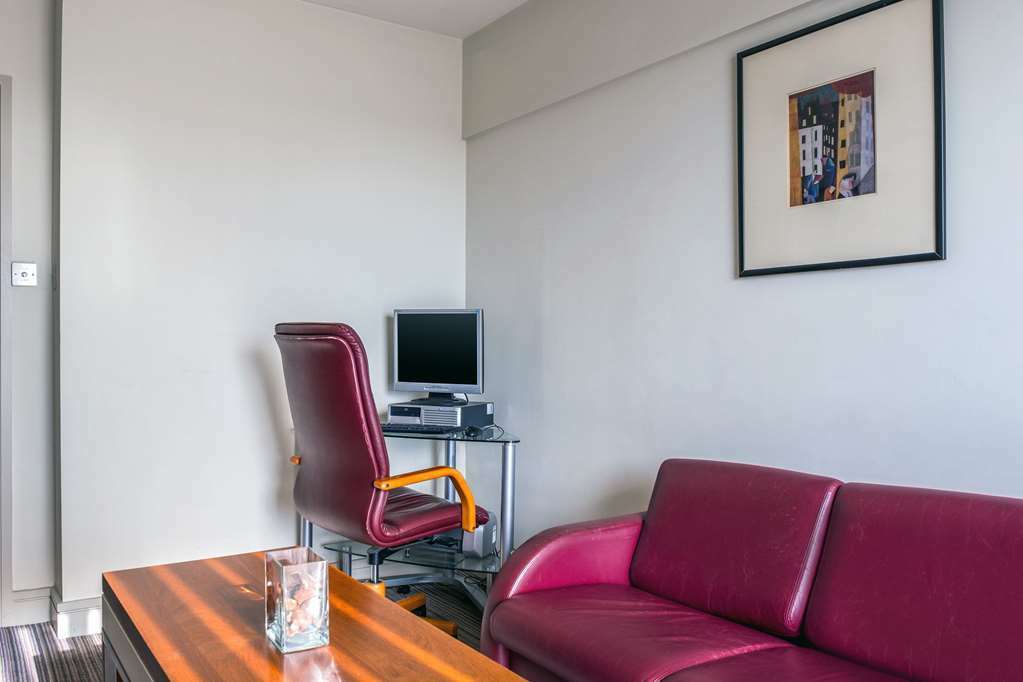 Clarion Croydon Park Hotel מתקנים תמונה
